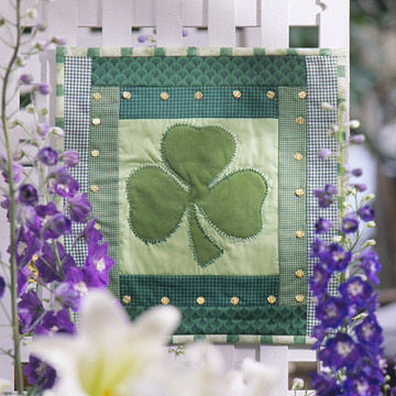 Shamrock wall hanging