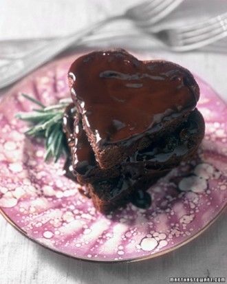 Rich chocolate heart cakes Rich chocolate heart cakes