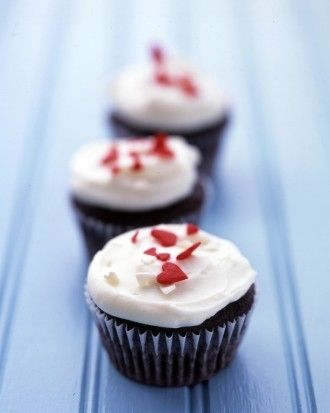 Frosted chocolate buttermilk cupcakes