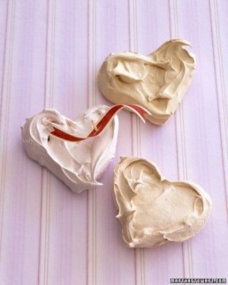 Pillowy meringue hearts