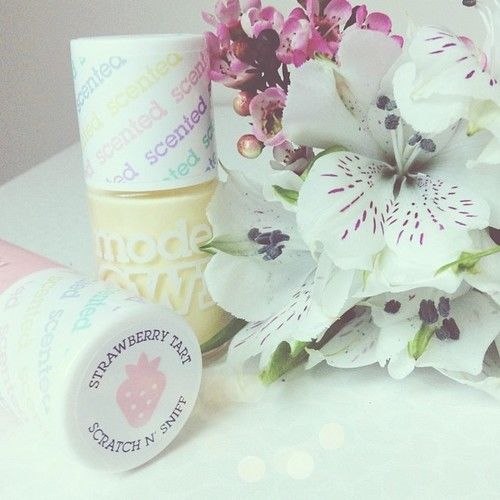 Scented lip gloss Scented lip gloss