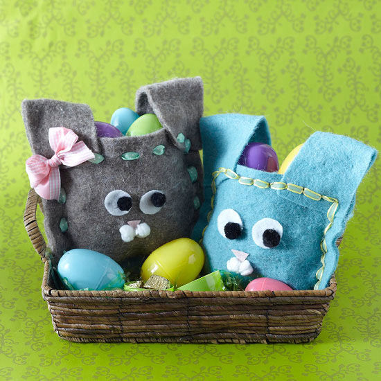 Felt easter bunny bags