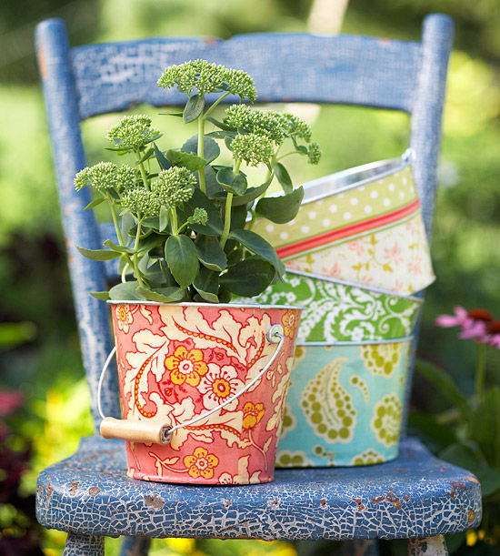 Fabric wrapped spring containers