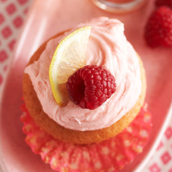 Spiked raspberry lemonade cupcakes