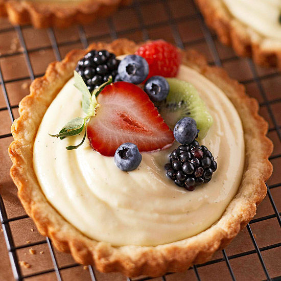 Fresh fruit and cream tarts Fresh fruit and cream tarts