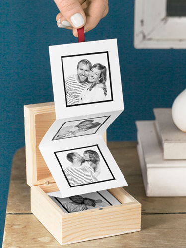 Pull out photo album
