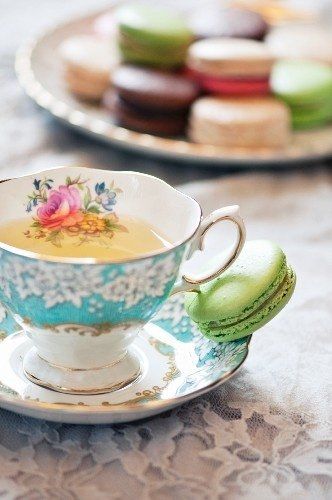 Tea & Macaroons