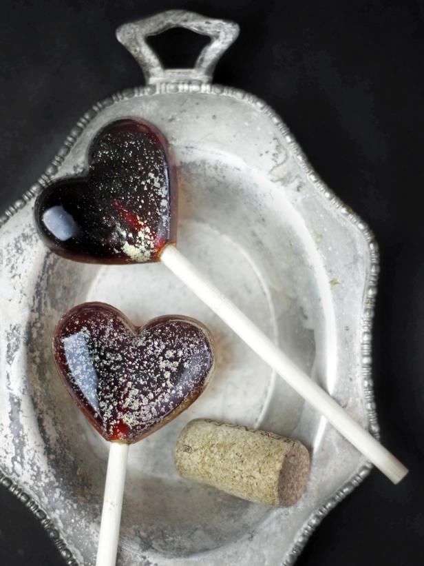 Red wine lollipops Red wine lollipops