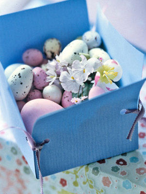 Linden box with Chocolate eggs Linden box with Chocolate eggs
