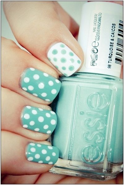 Teal polka dot nails Teal polka dot nails