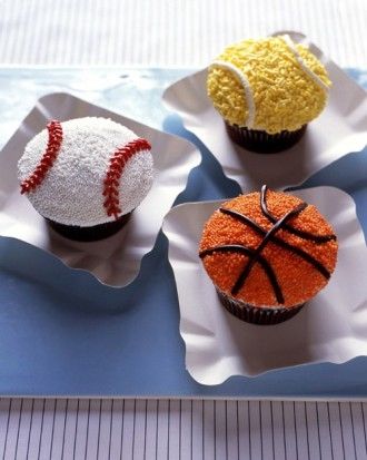 Slam dunk cupcakes
