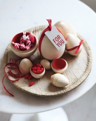 Nesting eggs