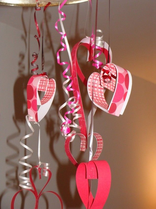 Hanging paper hearts
