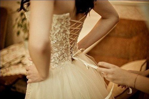 Lacing a Corset Lacing a Corset