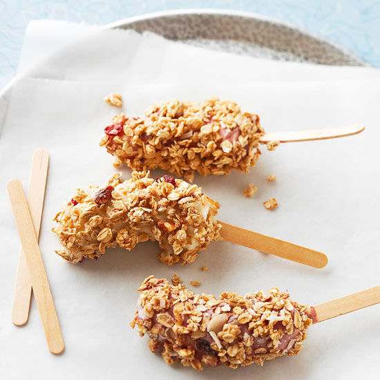 Banana crunch pops