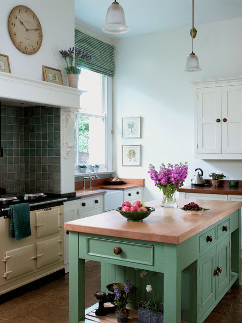 Bright and Cheery Kitchen Bright and Cheery Kitchen