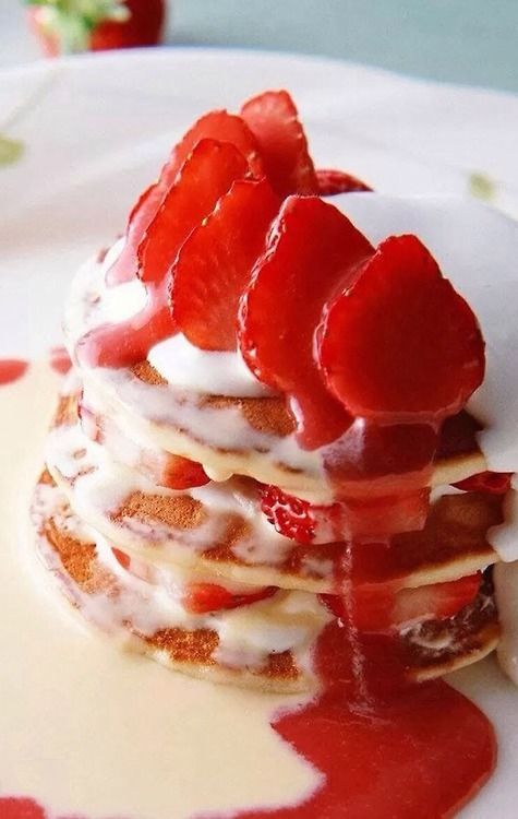 Strawberry pancakes