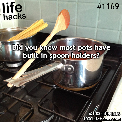 Pots have built in spoon holders Pots have built in spoon holders