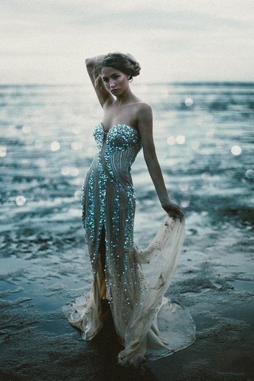 Sequin flowing dress Sequin flowing dress