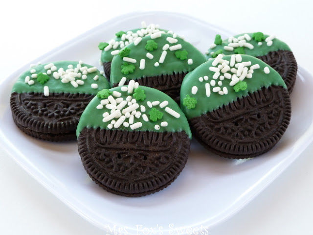 St. Patrick's Day Dipped Oreos