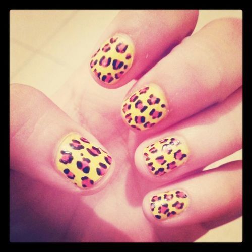 Leopard pink and black nail design
