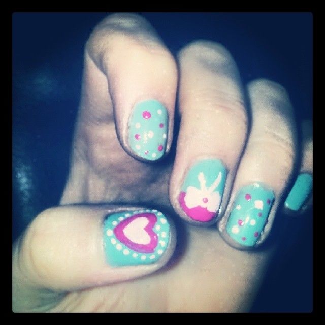 Blue white and pink polka dot nails Blue white and pink polka dot nails