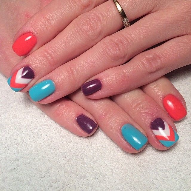 Patterned nail art Patterned nail art