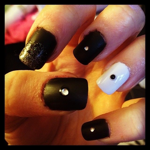 Black and white stud nails Black and white stud nails