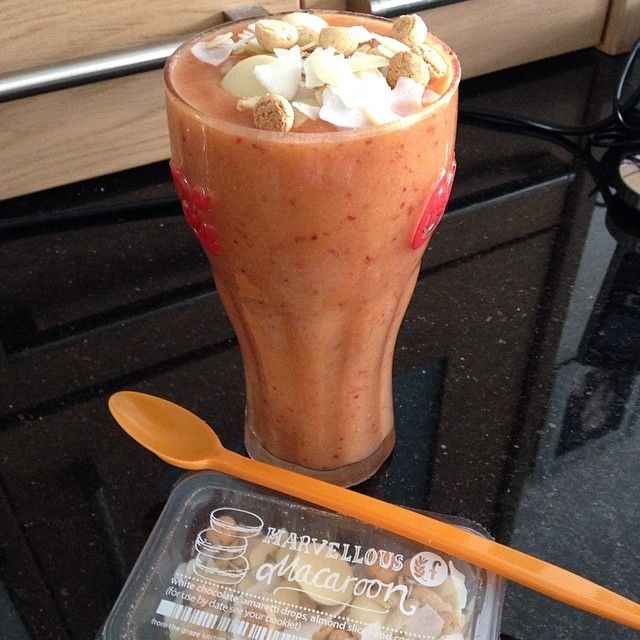 Strawberry, banana and mango smoothie Strawberry, banana and mango smoothie