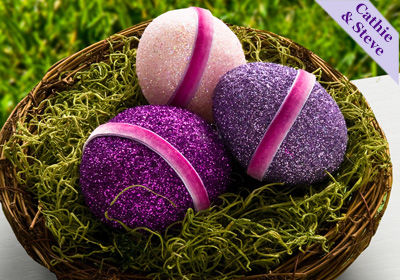 Glittered easter eggs with mod podge Glittered easter eggs with mod podge