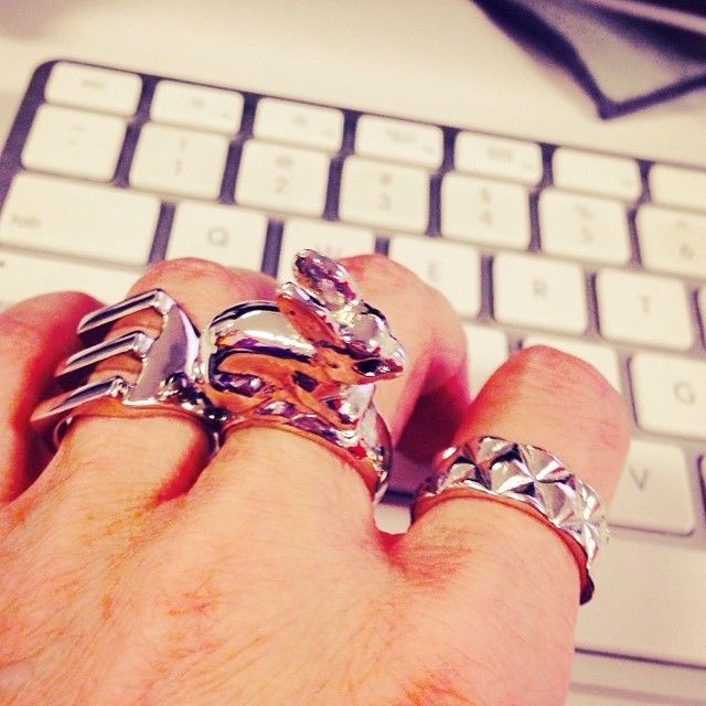 Bunny ring