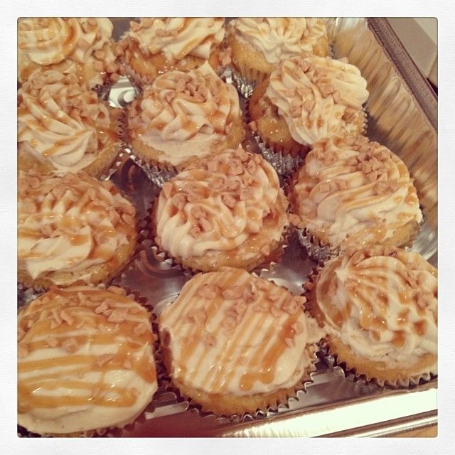 Caramel apple cobbler cupcake Caramel apple cobbler cupcake