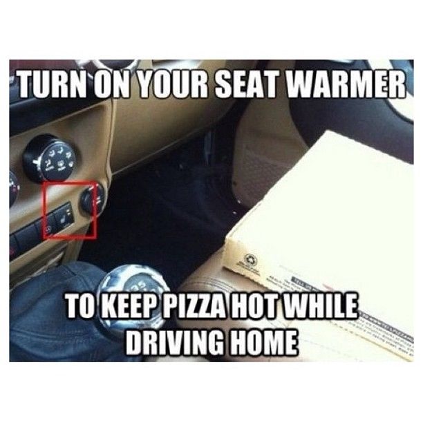Keeping pizza warm