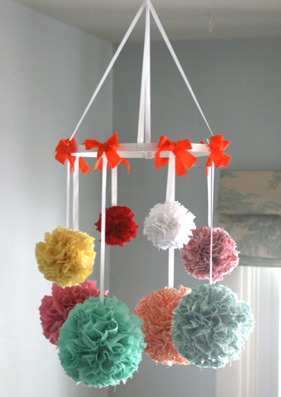 Pom Pom Mobile