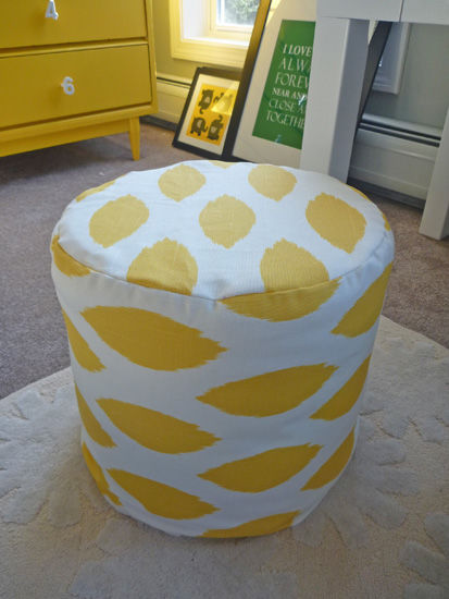 Nursery ottoman 