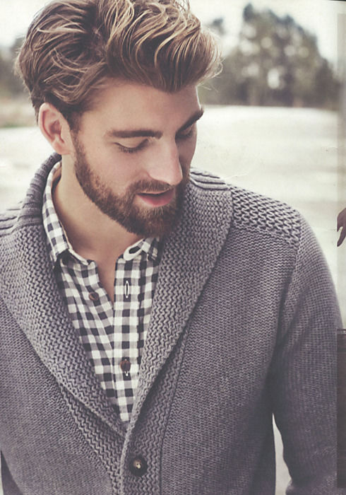Sweater with checkered shirt style
