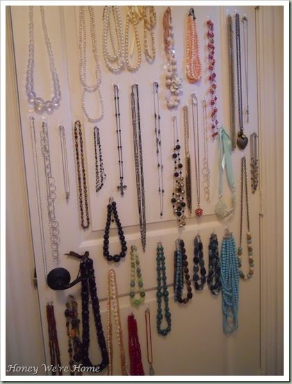 Jewelry storage door organization