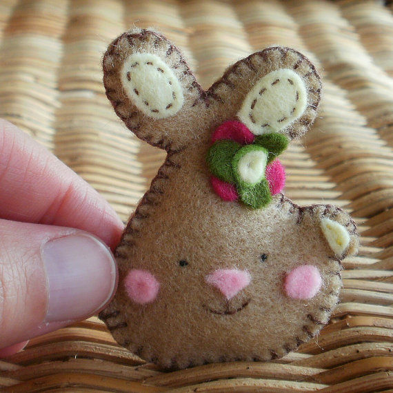 Bunny pin felt brooch Bunny pin felt brooch