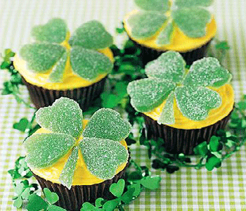 Gumdrop Clover Cupcakes
