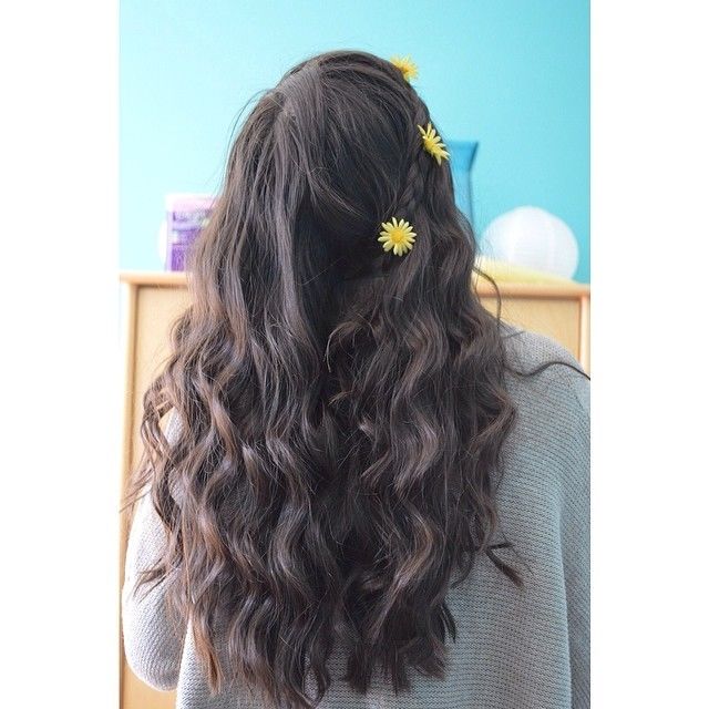 Perfect wavy hair