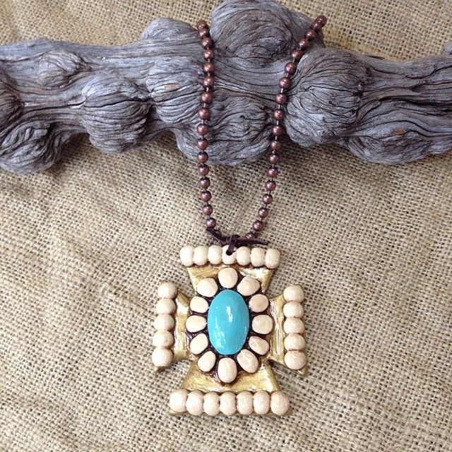 Pendant necklace Pendant necklace