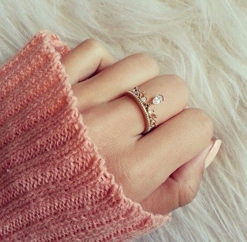 Diamond tiara ring Diamond tiara ring