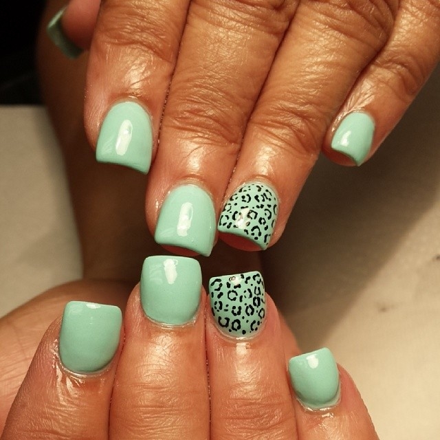 Spring green cheetah nails