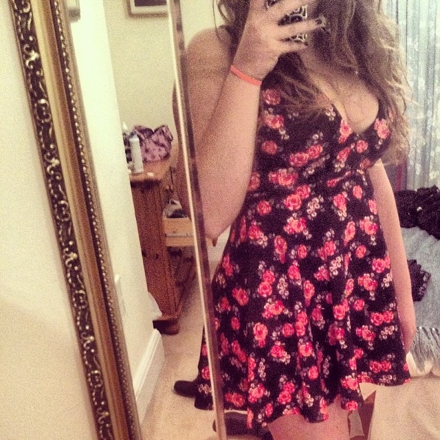 Pink rosey black dress Pink rosey black dress
