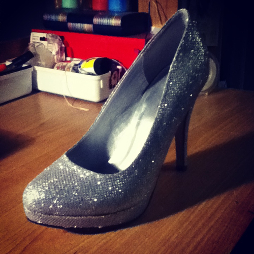 Glitter shoe Glitter shoe