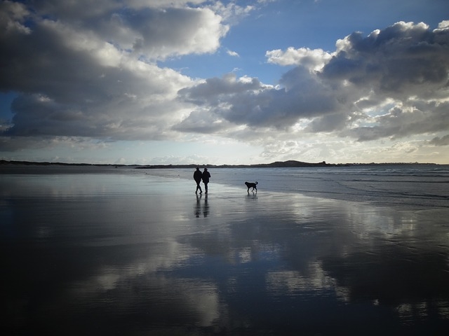 Reflecting clouds
