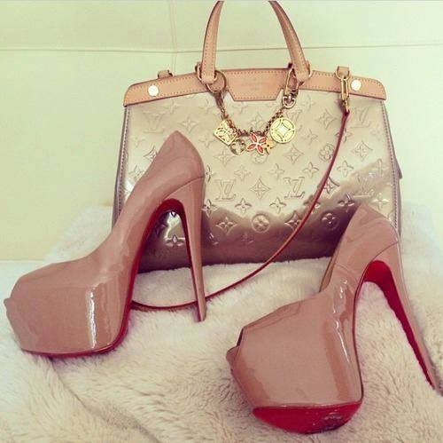 Glossy Beige Pumps
