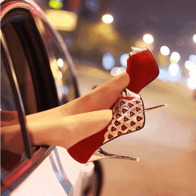 Sexy Red & Gold Pumps