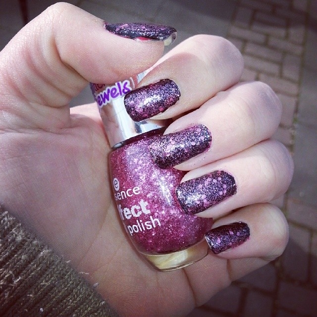 Purple glitter nails Purple glitter nails