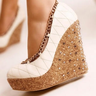 White Wedges with Gold Chain White Wedges with Gold Chain